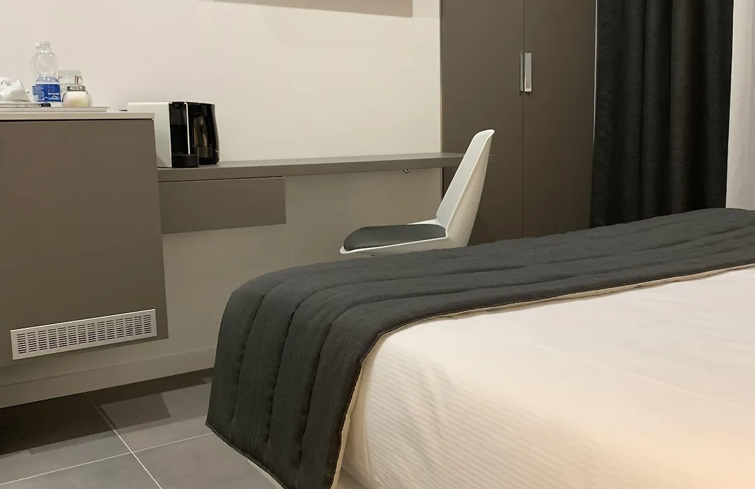 Aparthotel Bossi-1