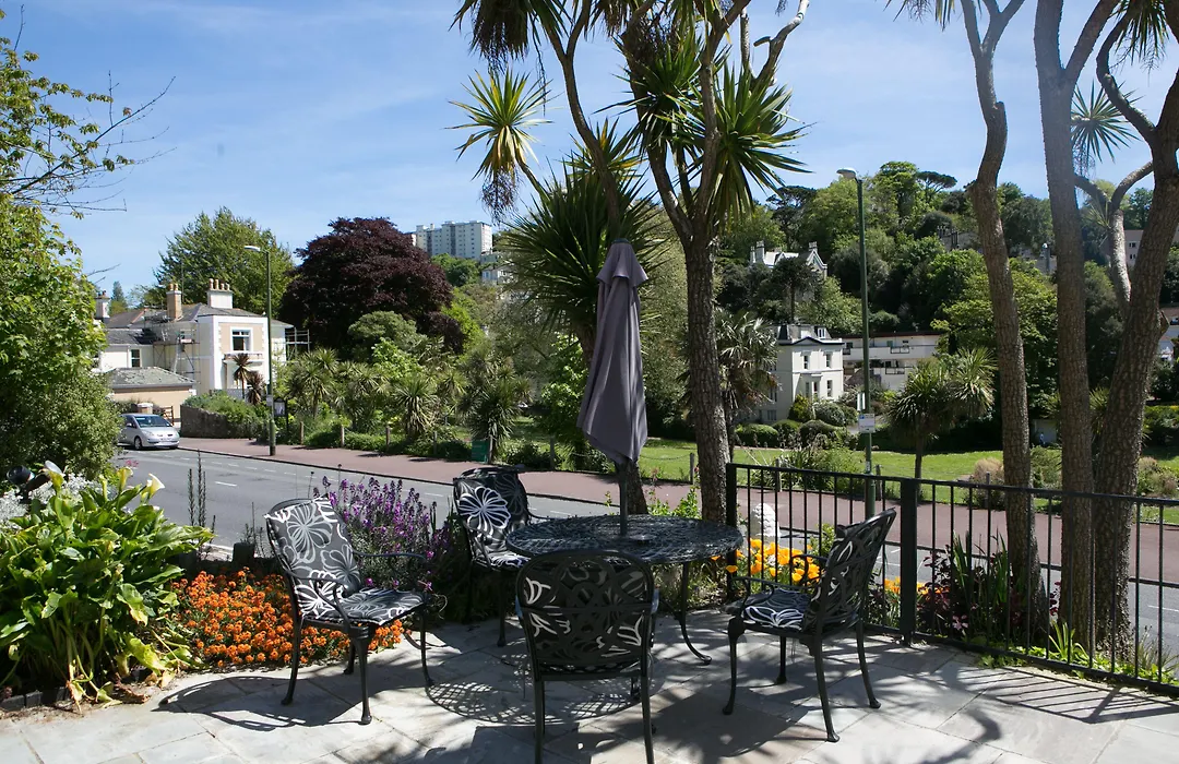 Harbour Heights Guest House-1