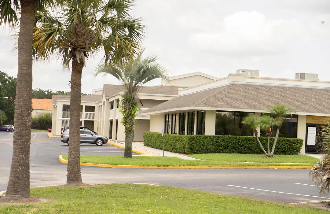 A & S Vacation Rooms-1