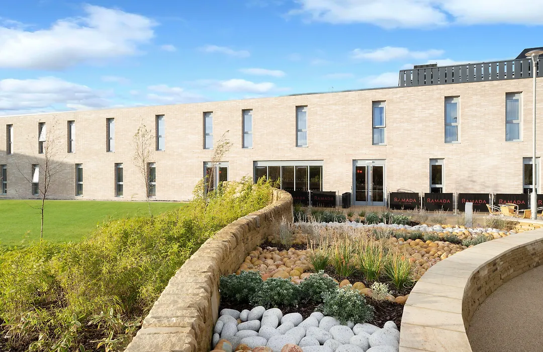 Ramada By Wyndham Leeds East-1
