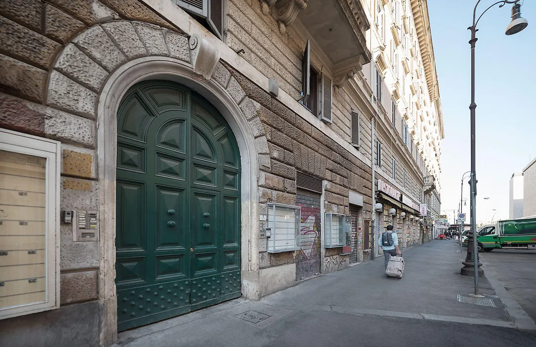 Roma Station House-1