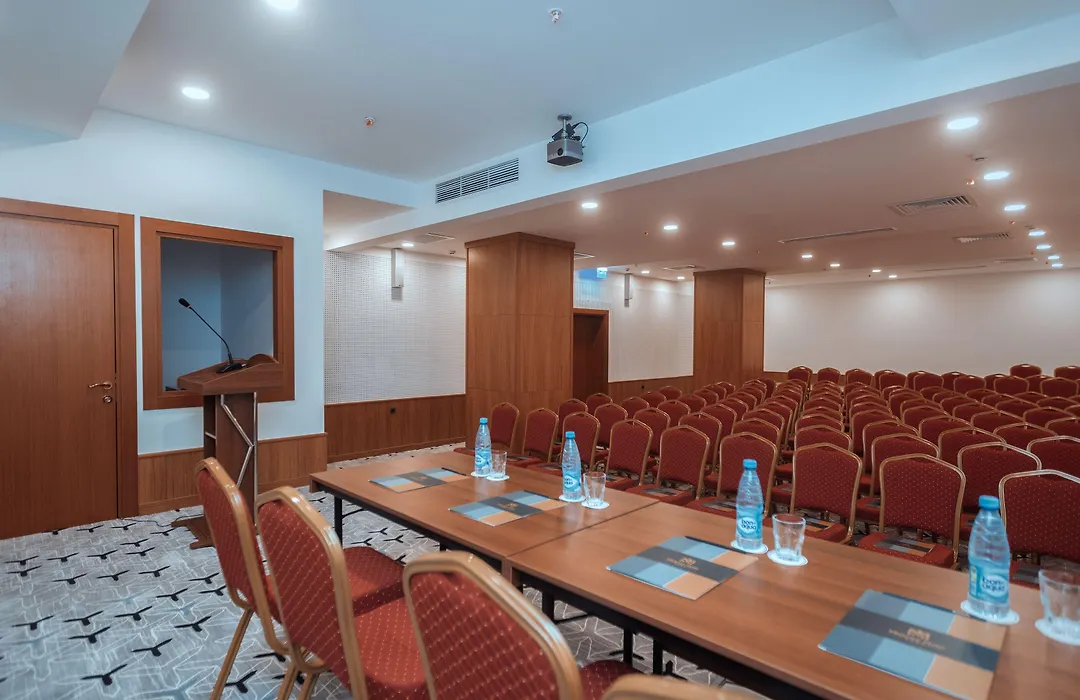 Midtown Hotel Baku-1