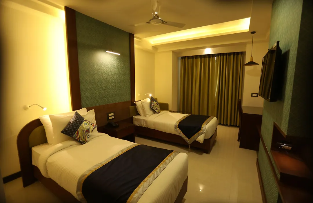 The Pinnacle Inn Sarnath - Close To Sarnath Temple-1