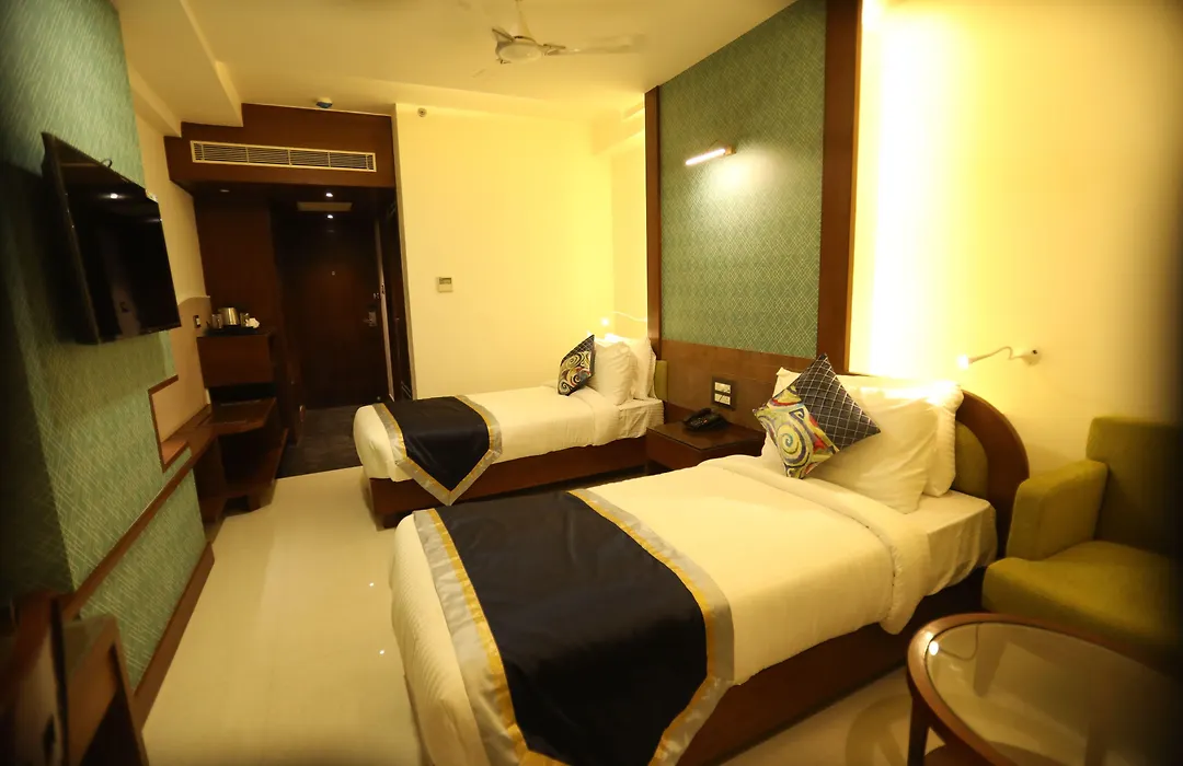 The Pinnacle Inn Sarnath - Close To Sarnath Temple-1