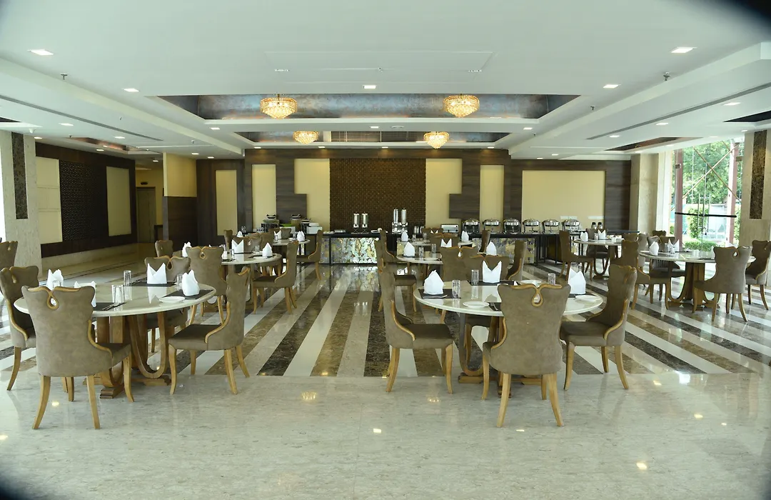 Opulent By Udman Chhattarpur-1