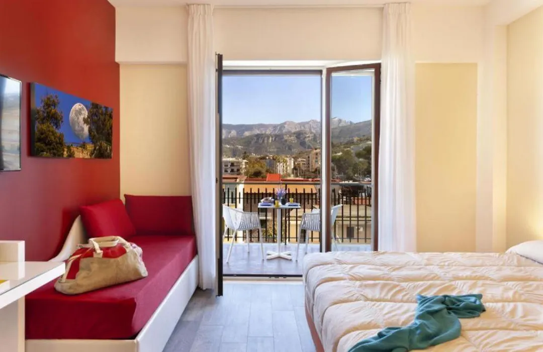 Parco Tasso Guest House-1