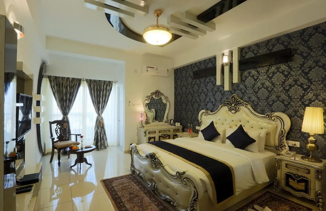 Premier Suites Business Hotel-1
