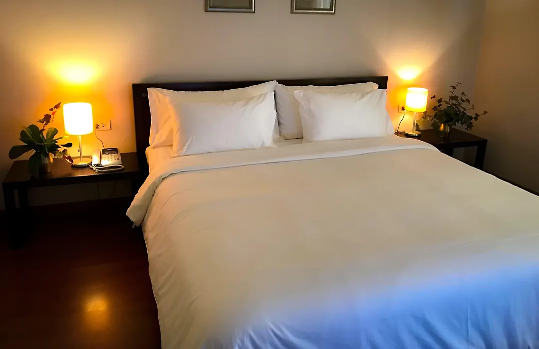 Siam Bright Suite-1