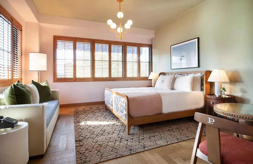 Palihouse Hyde Park Village-1