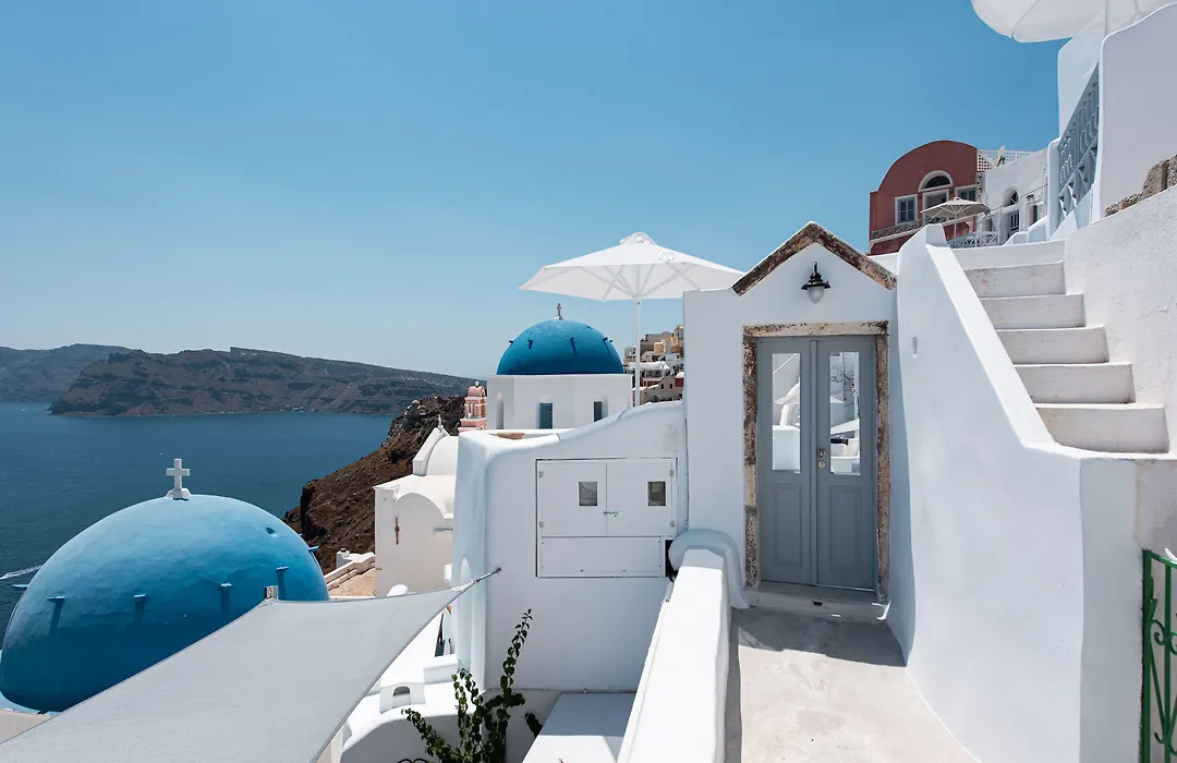 Oia Spirit Studios By Mary D Nomikou-1
