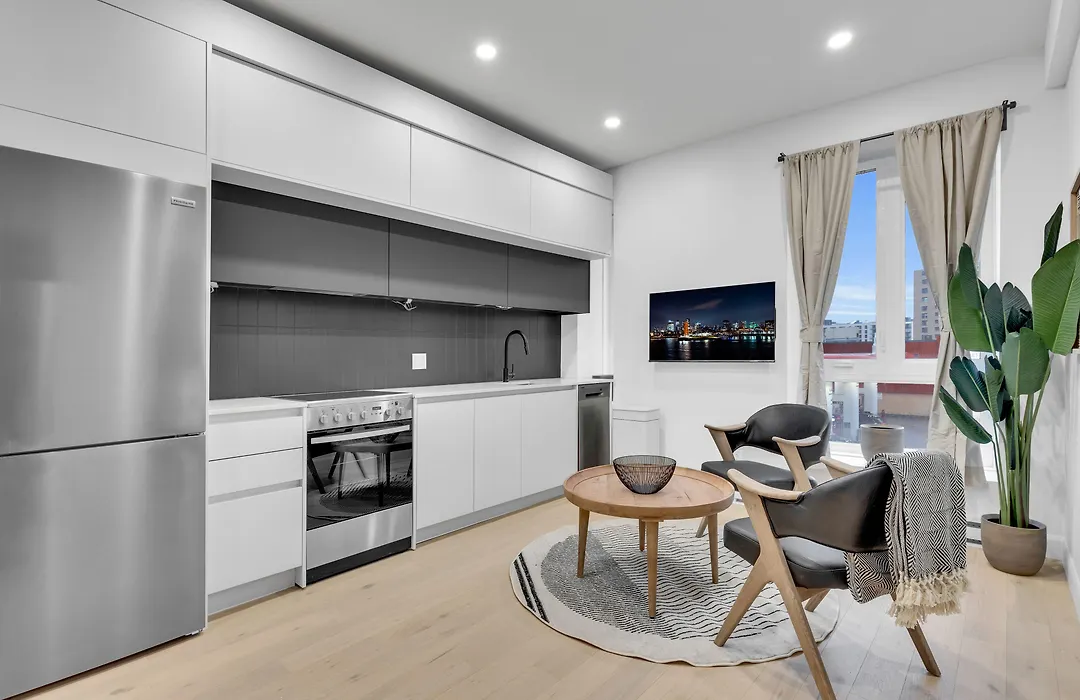Deluxe Suites Downtown Montreal-1