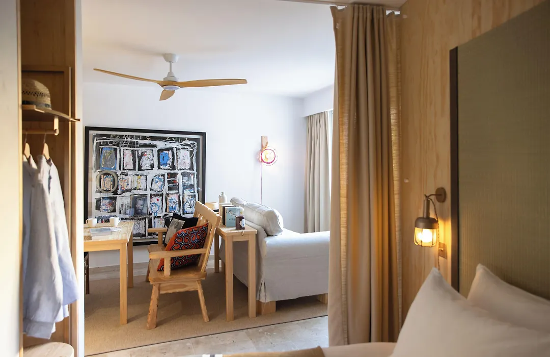 Mob Hotel Cannes-1