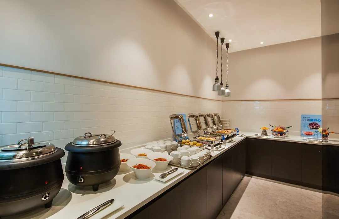 Holiday Inn Express Shanghai Xuhui Binjiang, An Ihg Hotel-1