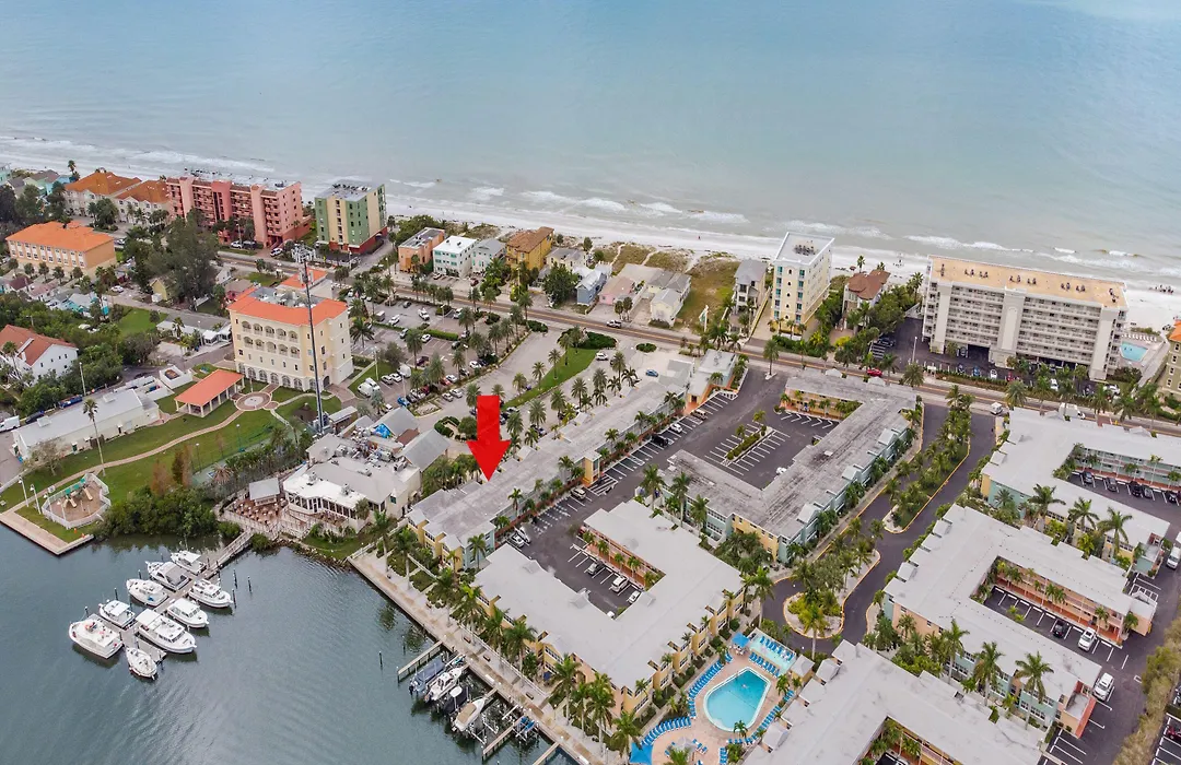 Barefoot Beach Resort-1