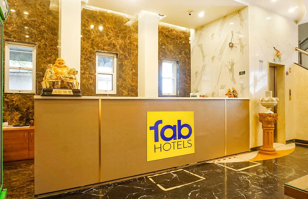 Fabhotel Prime Golden Emerald - Nr St Mary'S Church Cni-1