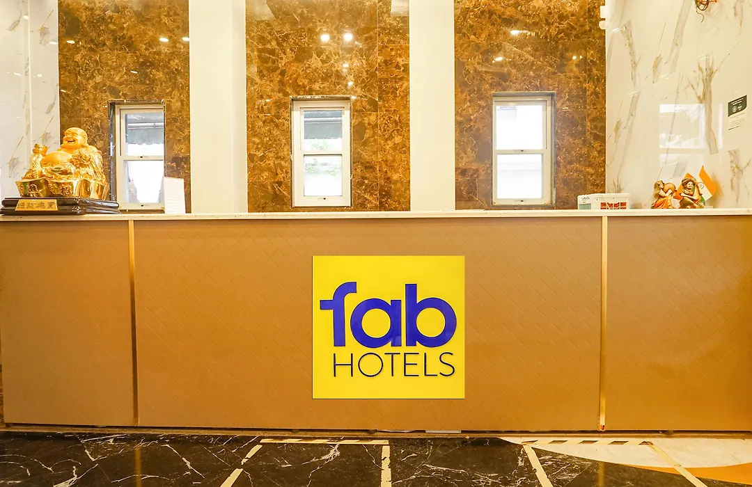 Fabhotel Prime Golden Emerald - Nr St Mary'S Church Cni-1