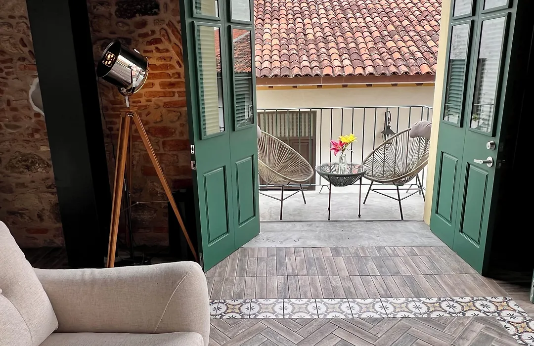 Corcho Rooms-1