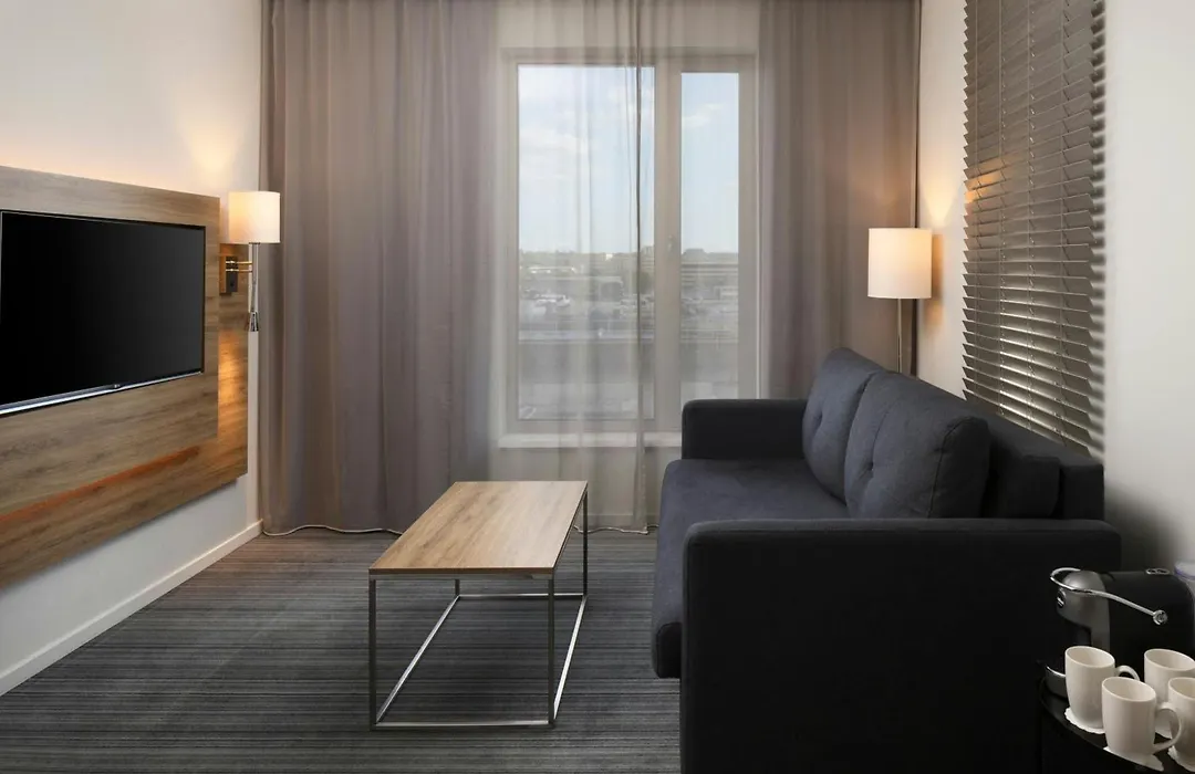 Moxy London Excel-1