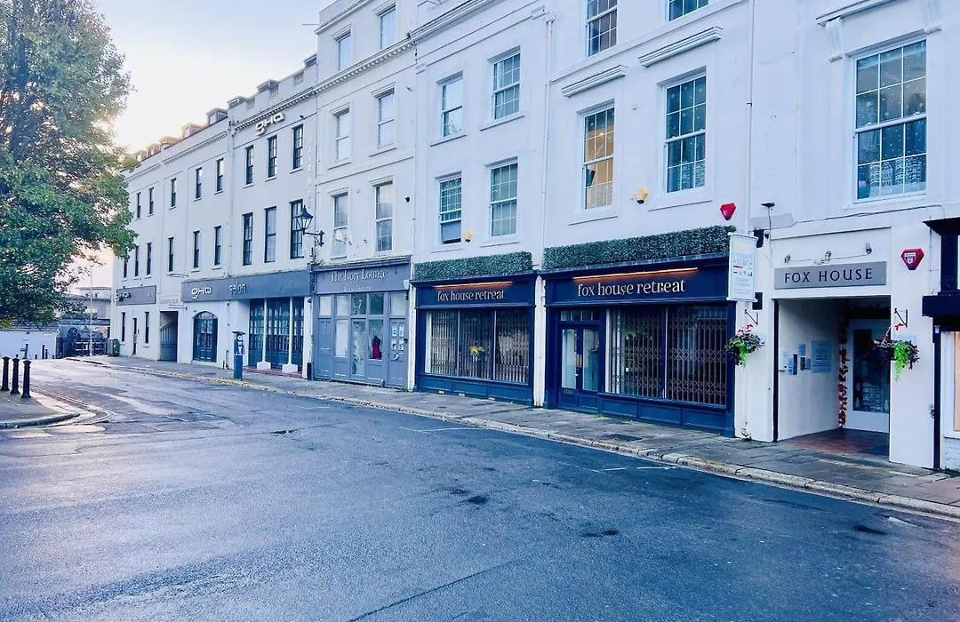 Fox House - Studio Hotel Apartments-1