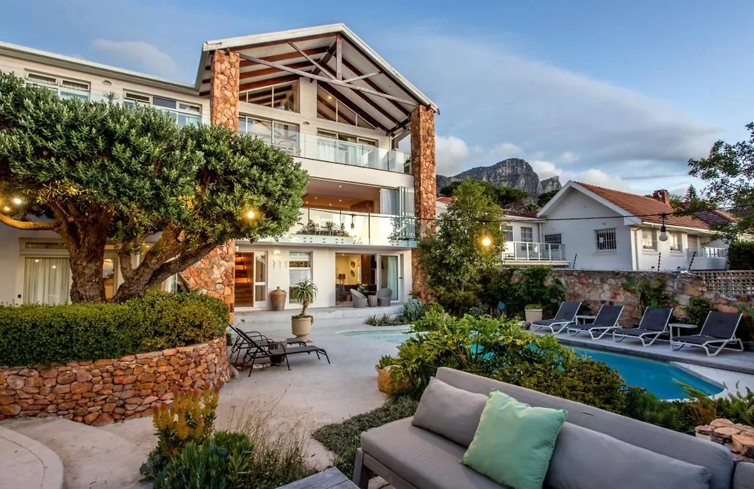 Far Horizons Camps Bay-1