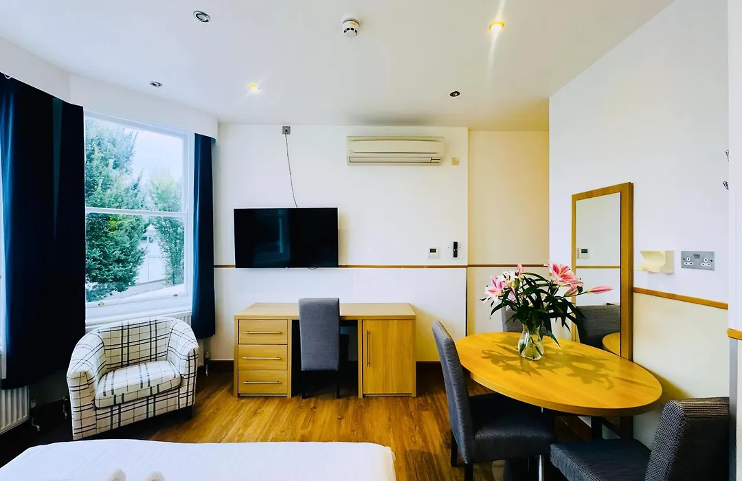 Osborne Aparthotel-1