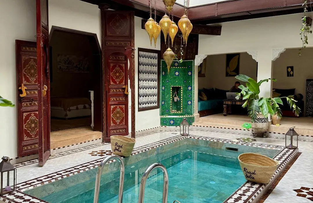 Riad Jolie-1