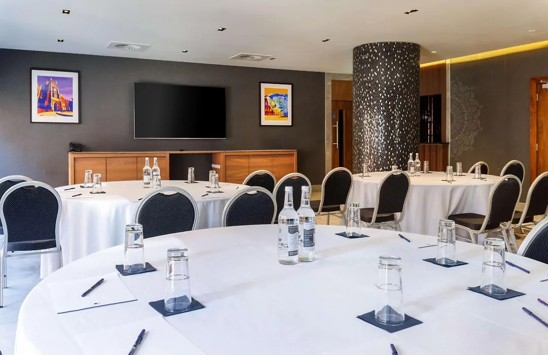 Doubletree By Hilton Belfast City Ten Square-1