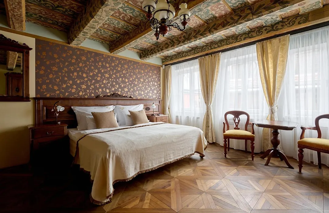 Hotel Residence U Cerneho Orla-1