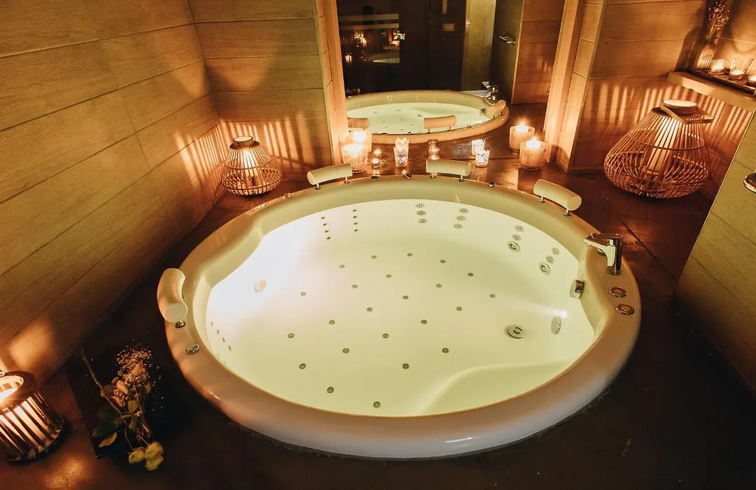 Absolutum Wellness Hotel-1
