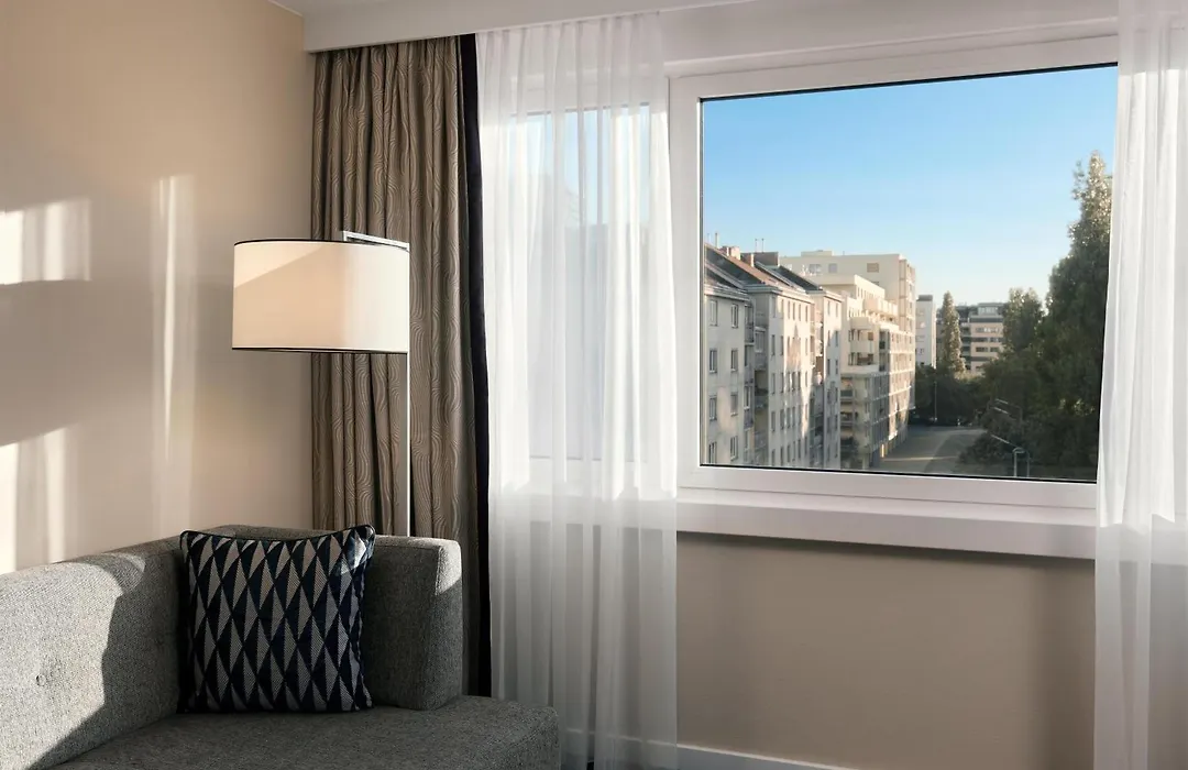 Hilton Vienna Waterfront-1