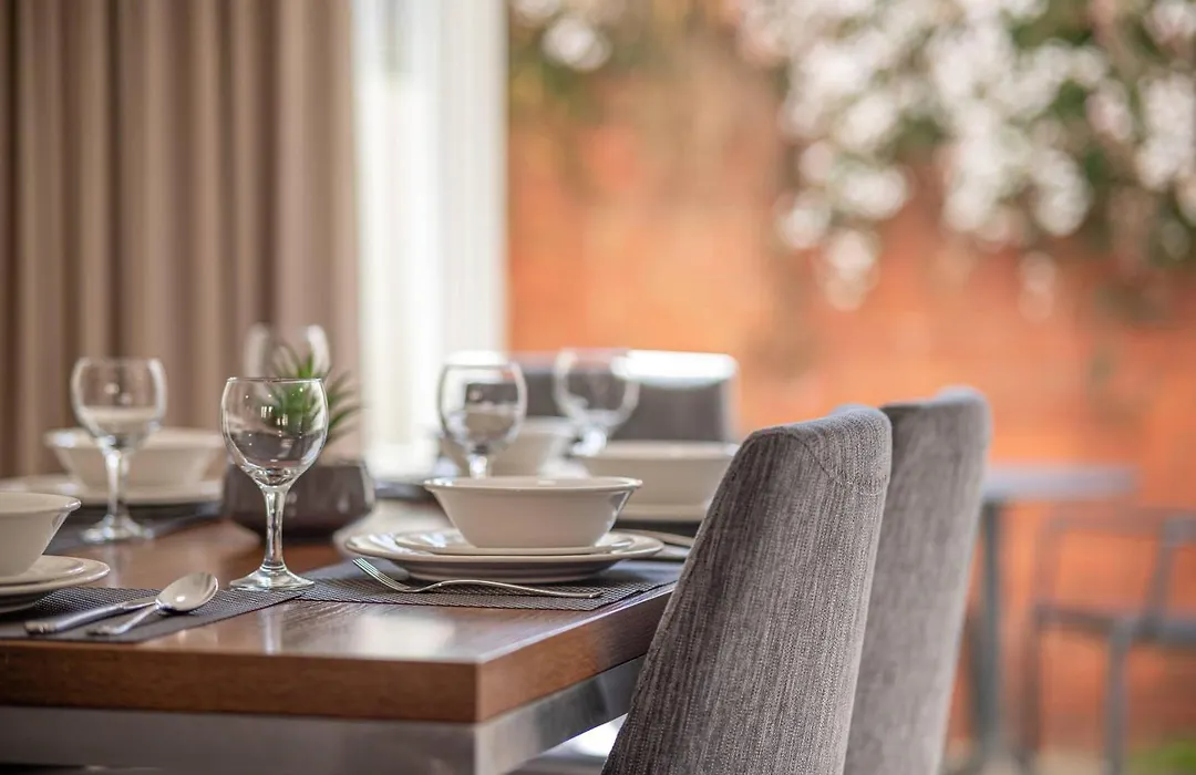 Mainstay Suites Kew-1