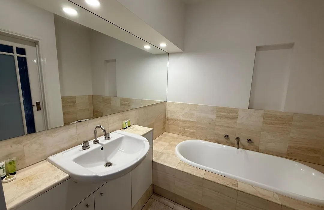 Sixty Two On Grey Serviced Apartments-1