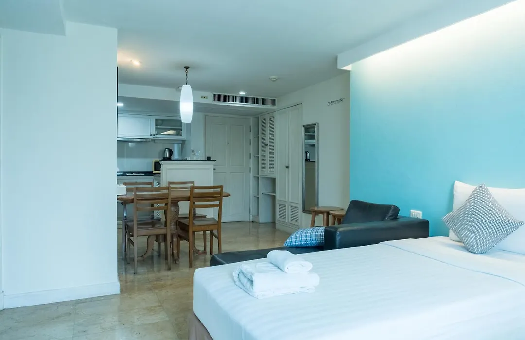Sabai Sathorn Service Apartment-1