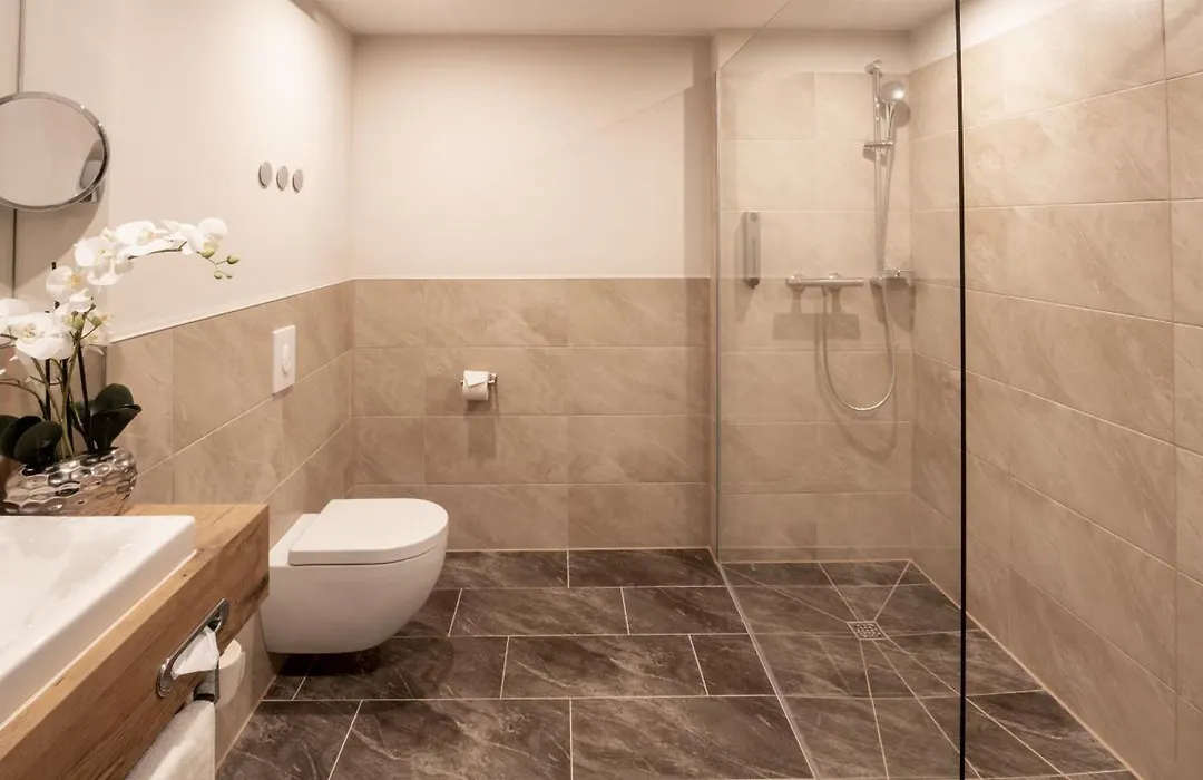 Best Western Plus Plaza Berlin Kurfuerstendamm-1