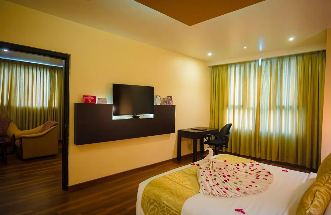 Poppys Hotel Madurai-1
