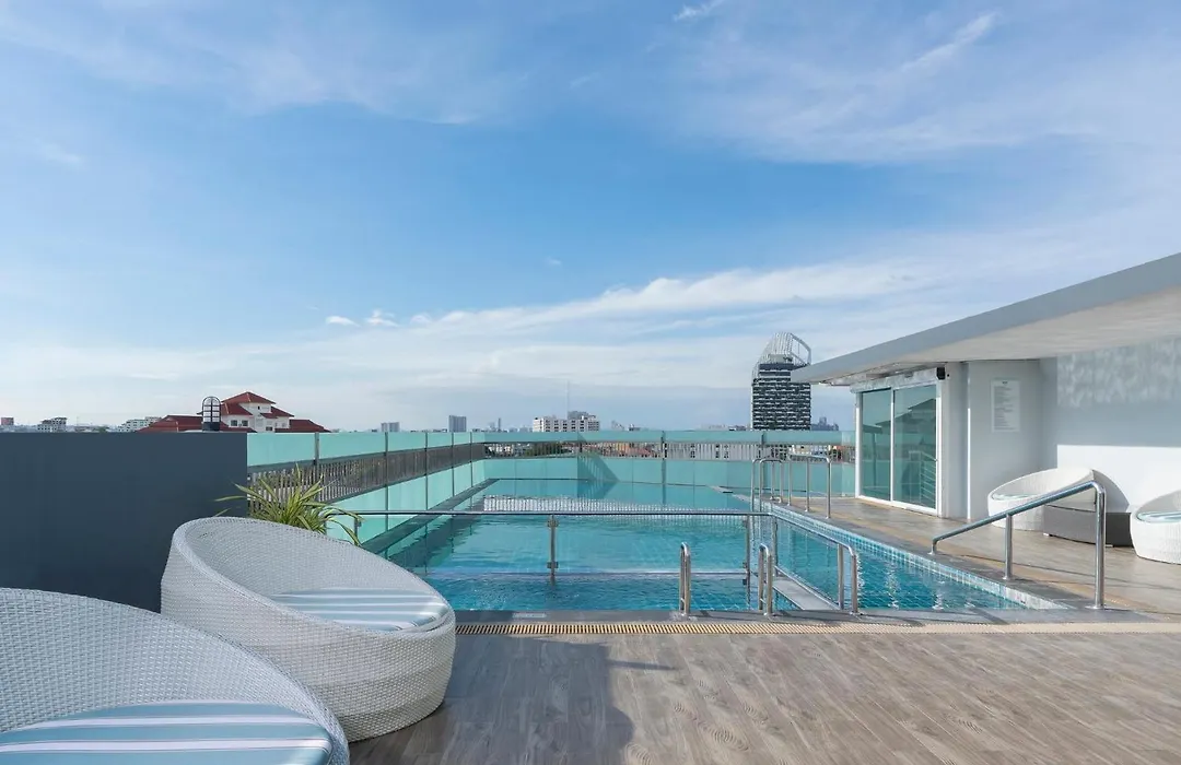 Garner Hotel Pattaya Central By Ihg-1