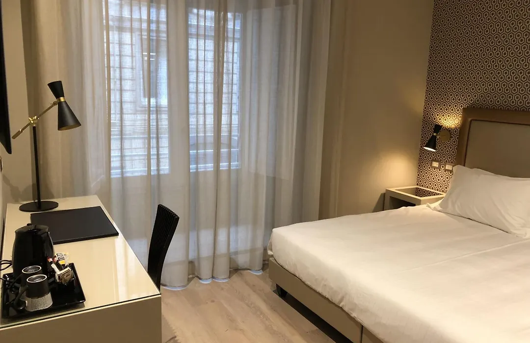 Caruso Place Luxury Rooms & Suites-1