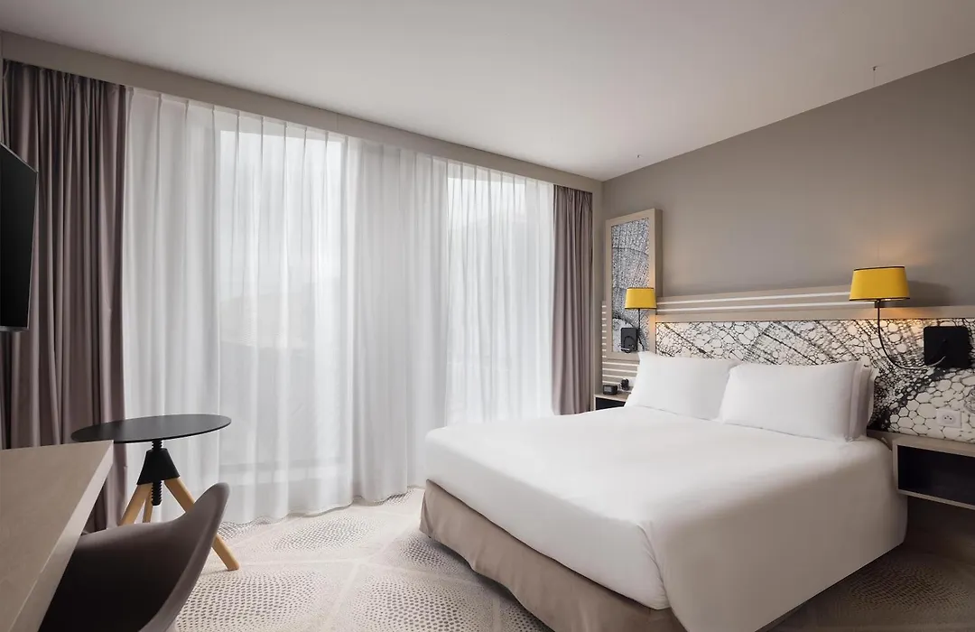 Hilton Garden Inn Bordeaux Centre-1