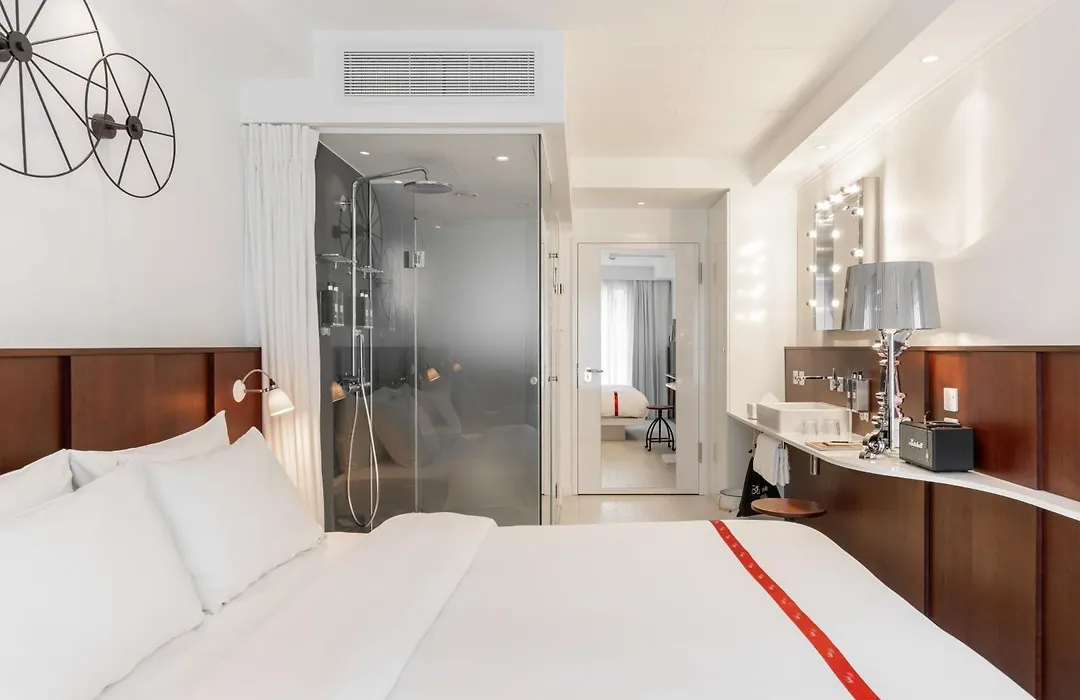 Ruby Lucy Hotel London By Ihg-1