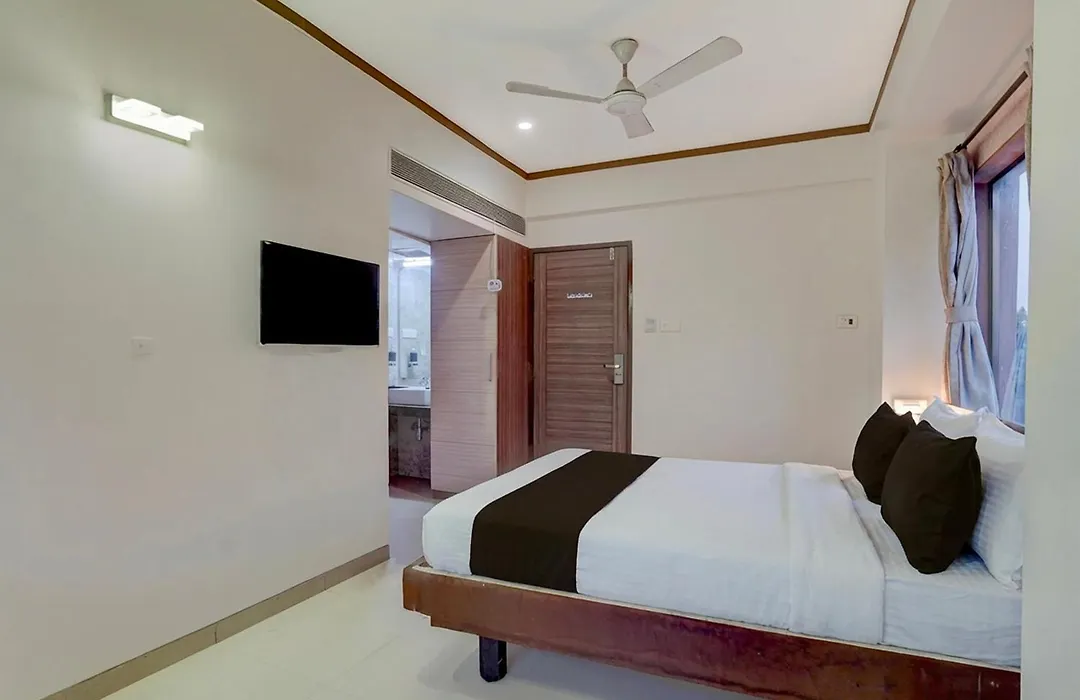 Super Townhouse Oak Pune Railway Station Formerly Kapil Residency-1