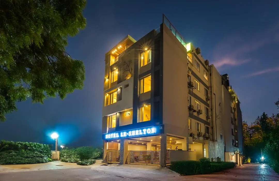 Tripli Hotels Le Shelton-1