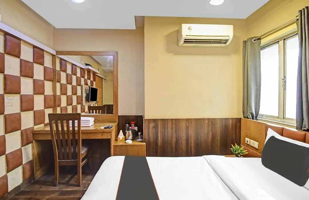 Super Collection O Avenue Regency Near Kalighat Kali Temple-1
