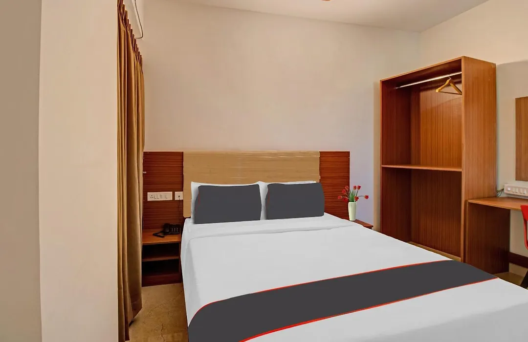 Collection O Petals Otium Business Hotel-1