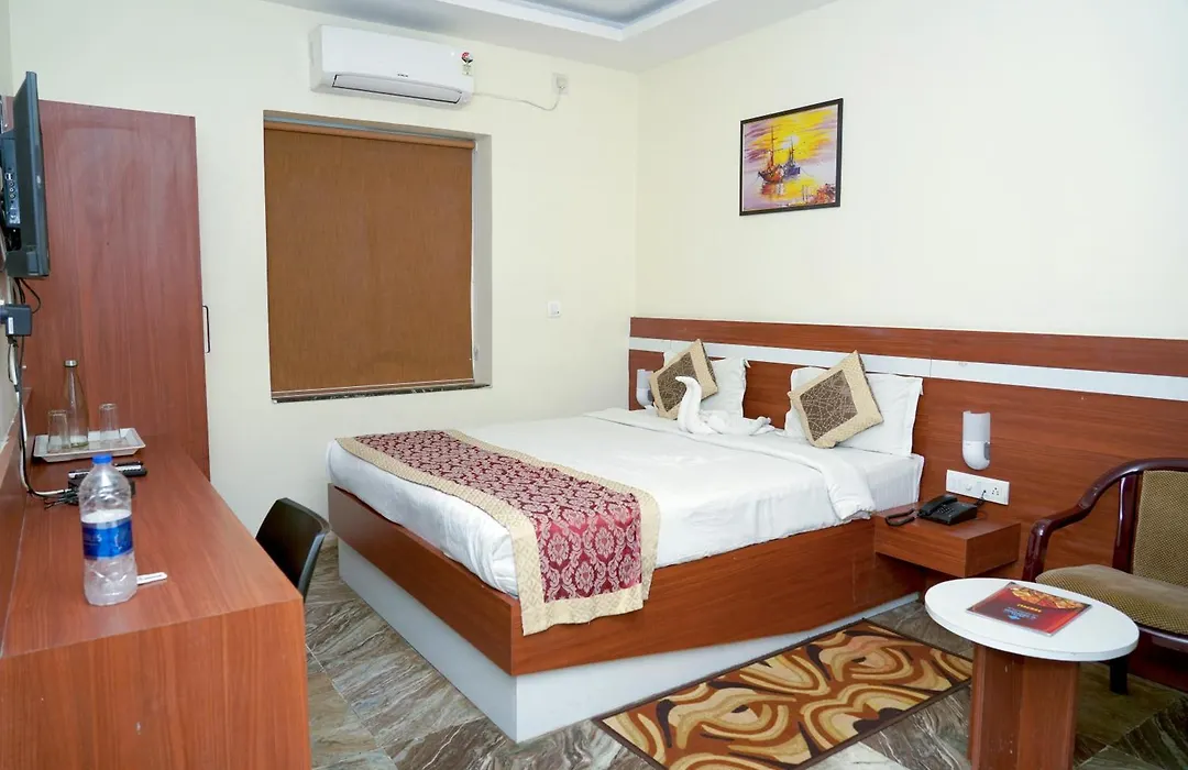 Hotel Sj Premium-1