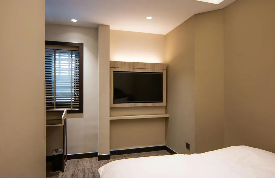 Aqueen Prestige Hotel Lavender-1