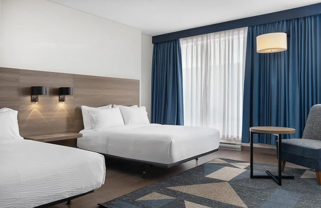Holiday Inn Express Montreal Airport - St-Laurent By Ihg-1