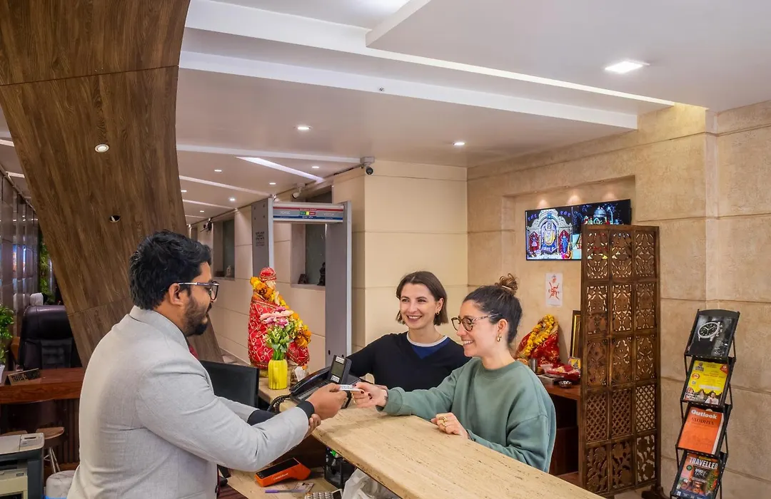 Hotel Neu Villa, City Centre - 5 Minute From Connaught Place & Ndls Station-1