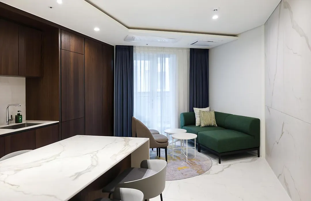 Hotel The Botanik Sewoon Myeongdong-1