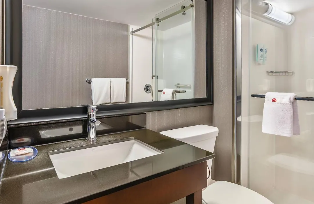 Comfort Inn Ancienne-Lorette - Quebec Airport-1