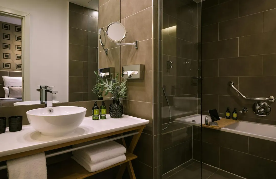The Posthouse Berlin Potsdamer Platz- Leonardo Limited Edition-1